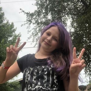 Meet your Posher, Maya